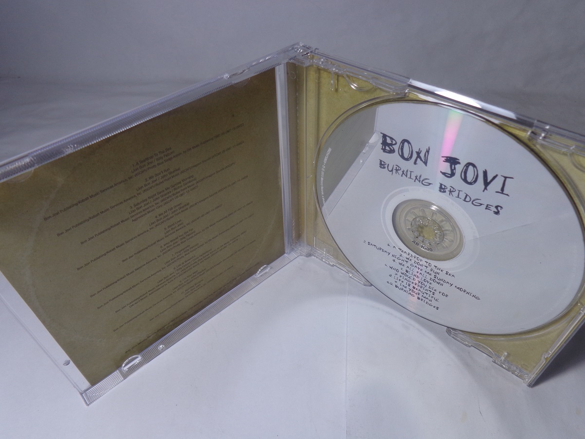 CD - Bon Jovi - Burning Bridges - Beco do Disco