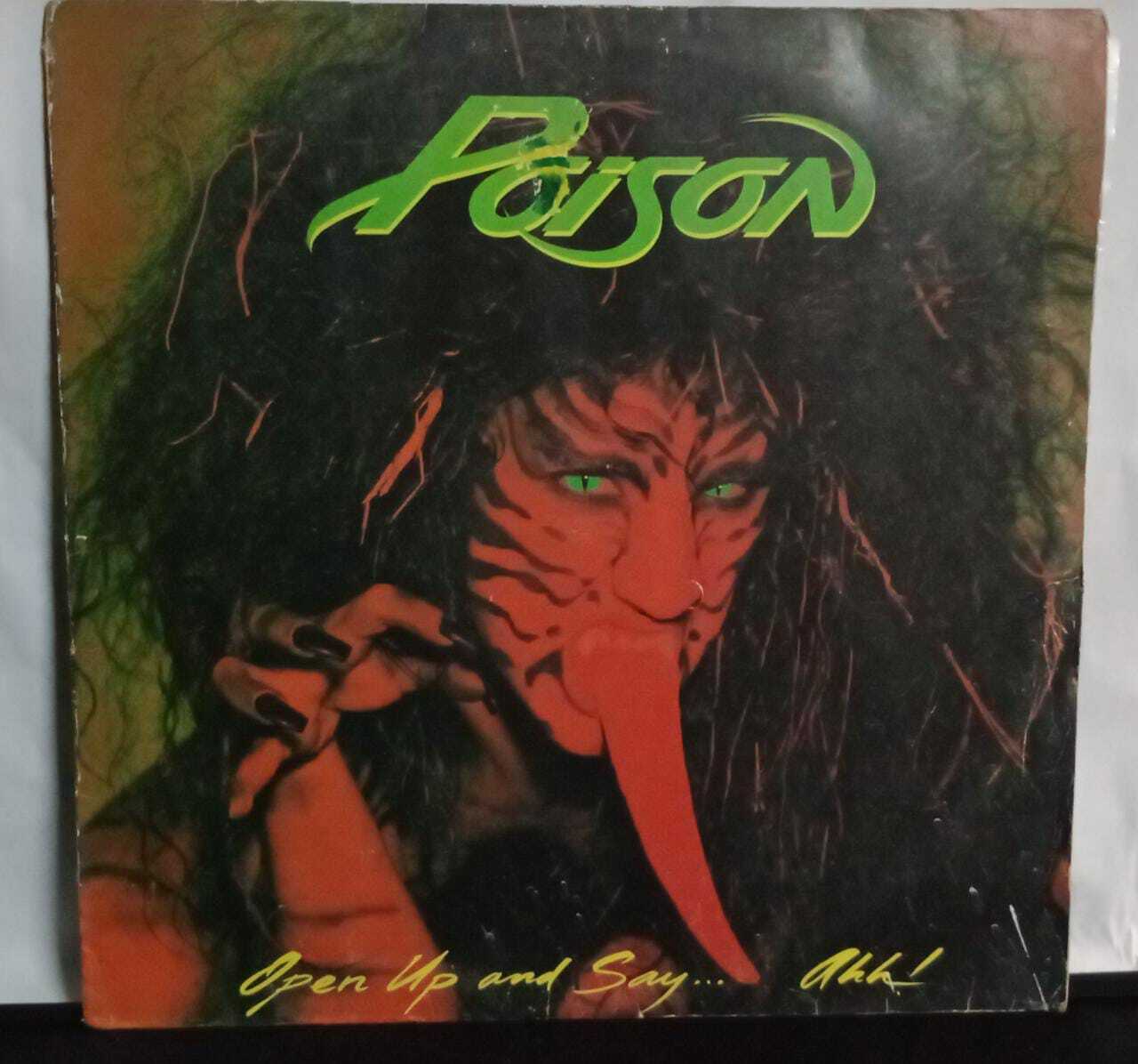 Vinil - Poison - Open Up and Say,,, Ahh!