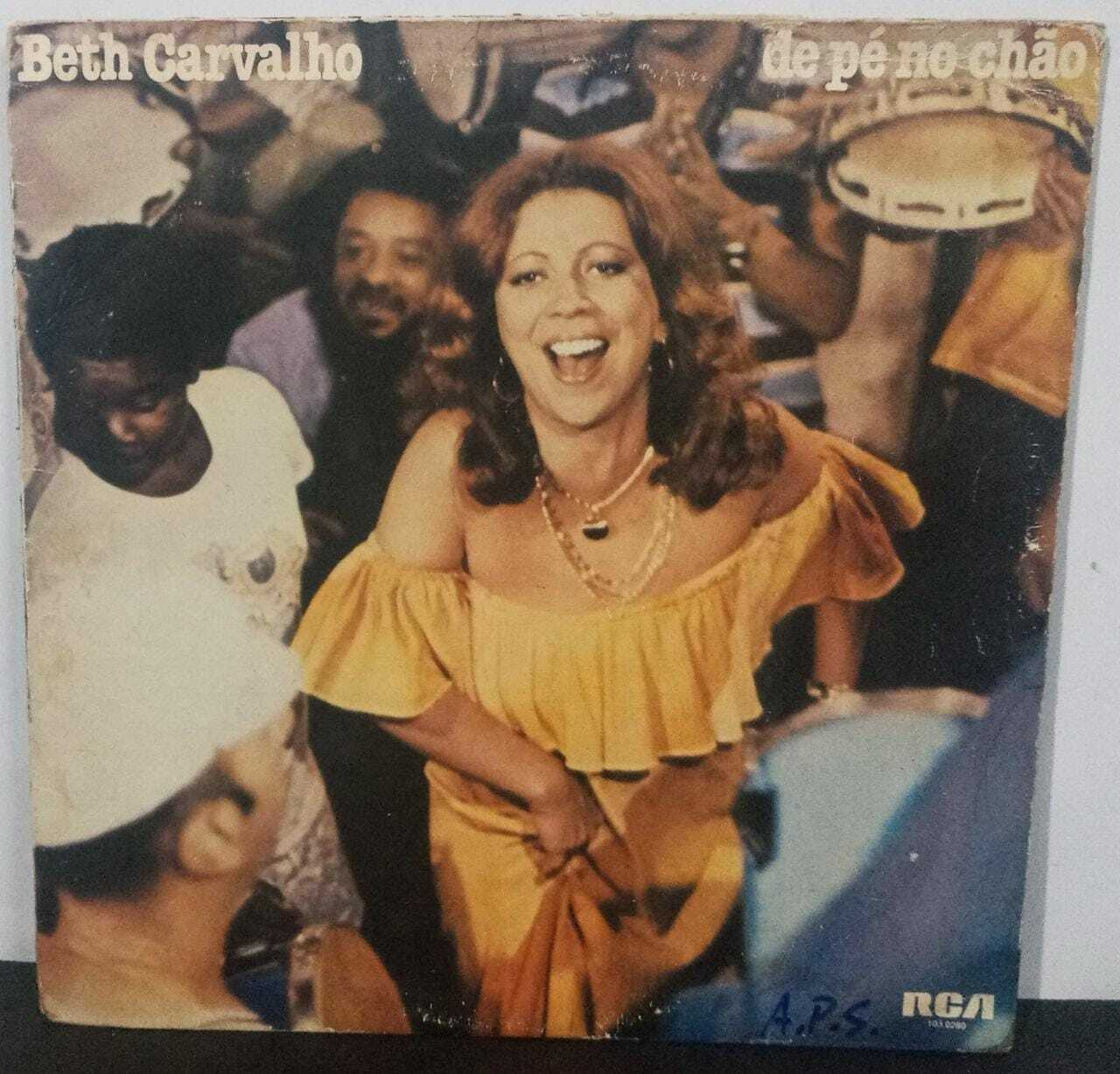 Vinil - Beth Carvalho - De Pé No Chão